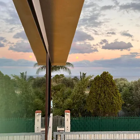 The Blue Window - - 300m From Sea Holiday home *