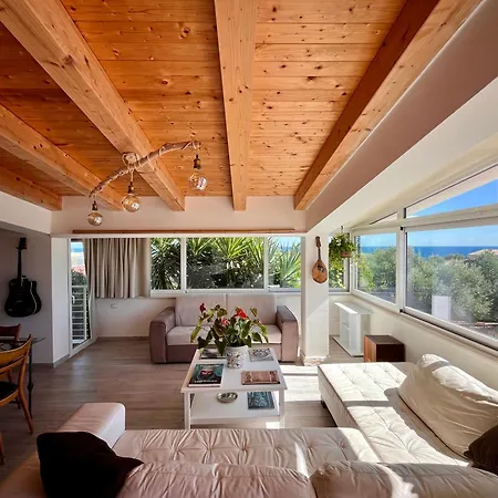 The Blue Window - - 300m From Sea Ferienhaus Augusta